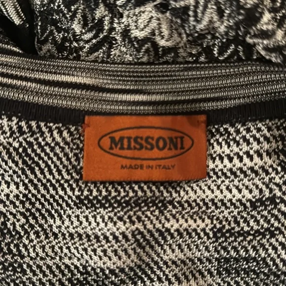 Missoni Graphic Knit Dress with Bell Sleeves and Elastic Hem - Picture 3 of 4